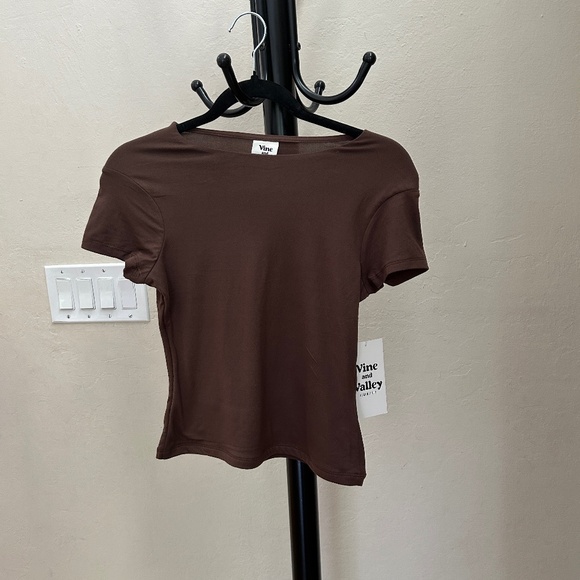 Brand New Fitted Stretchy Short Sleeve Brown Top - Picture 1 of 9